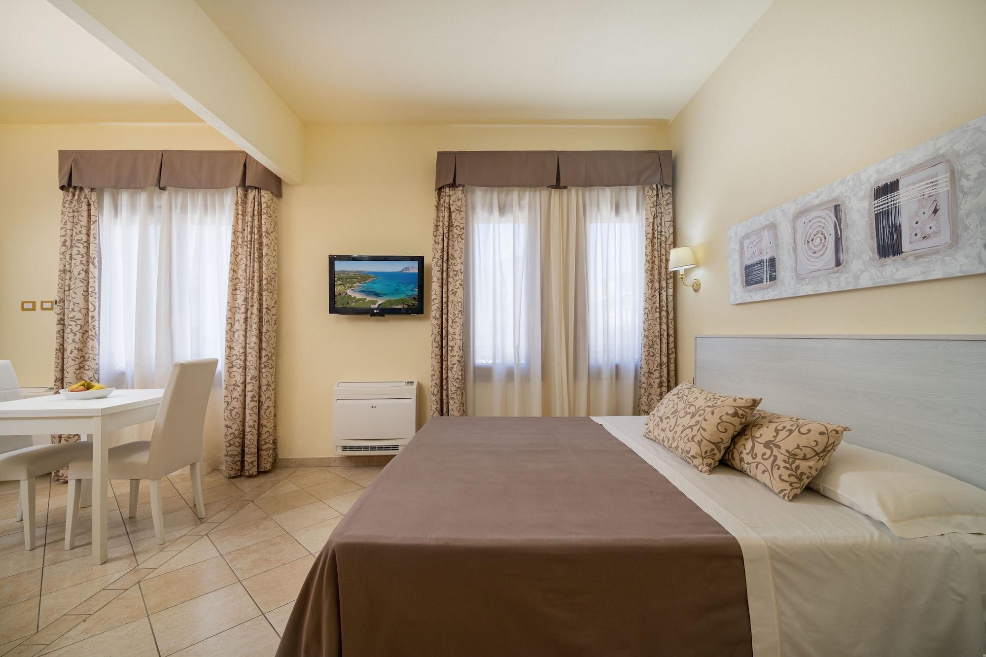 Hotel Regina Elena Olbia Kültér fotó