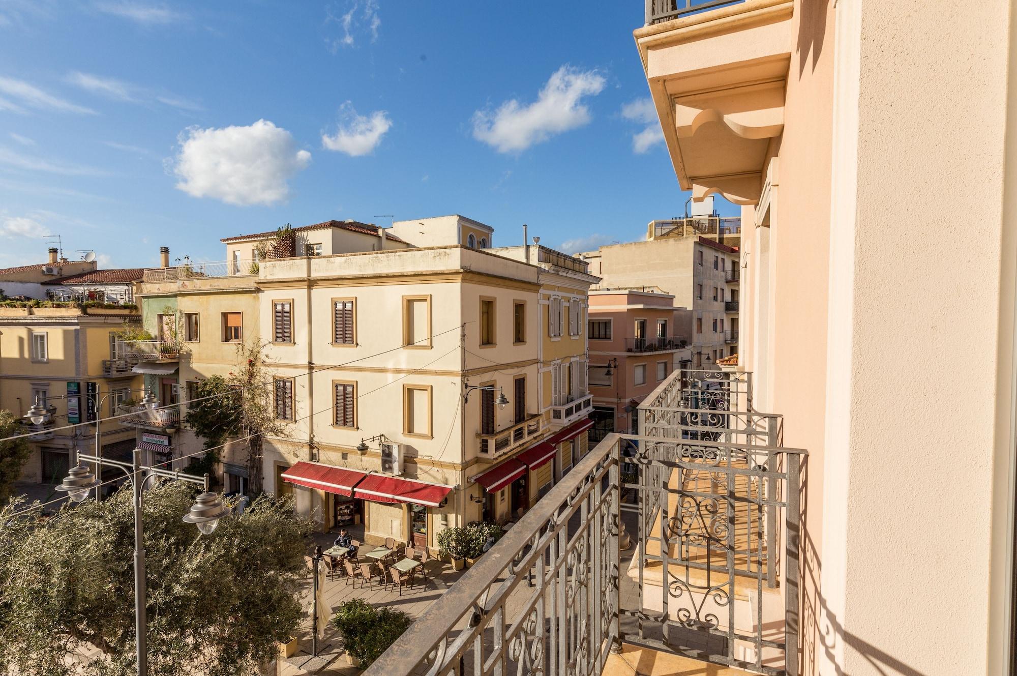 Hotel Regina Elena Olbia Kültér fotó