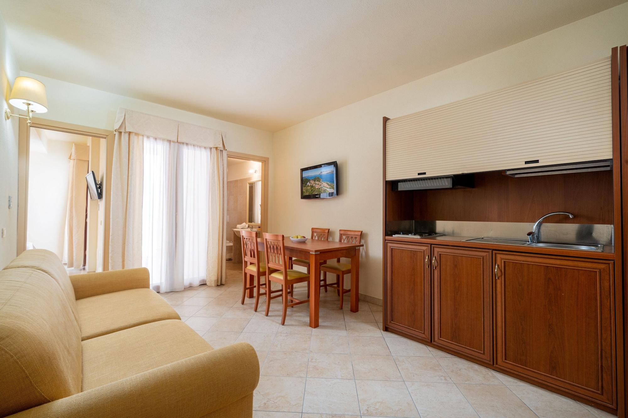Hotel Regina Elena Olbia Kültér fotó